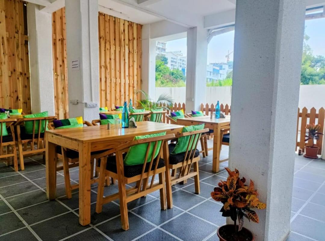 Ornate Service Apartments بونة المظهر الخارجي الصورة